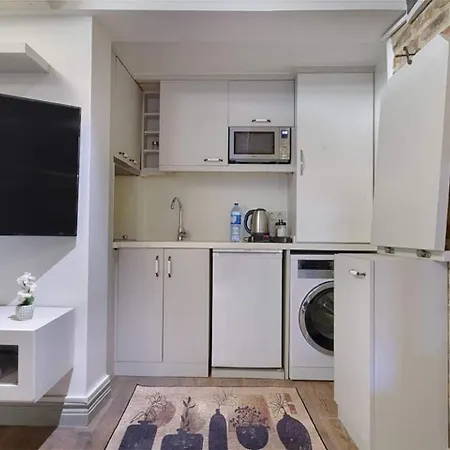Stunning Rustic 1br W Terrace&amazing Galata View Apartmán